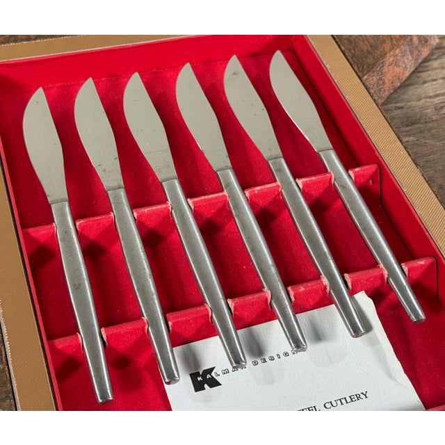 1950s Mid Century Modern Kalmar Designs Stainless Steel Knives – Set of 8 For Sale - Image 5 of 7