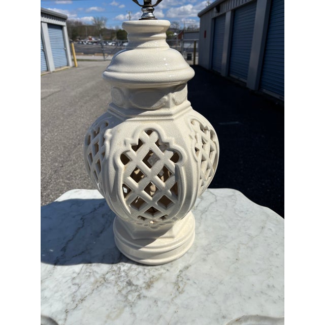White reticulated lamp in a ginger jar design , Hollywood Regency Style. Height is without Harp , with harp attached add...