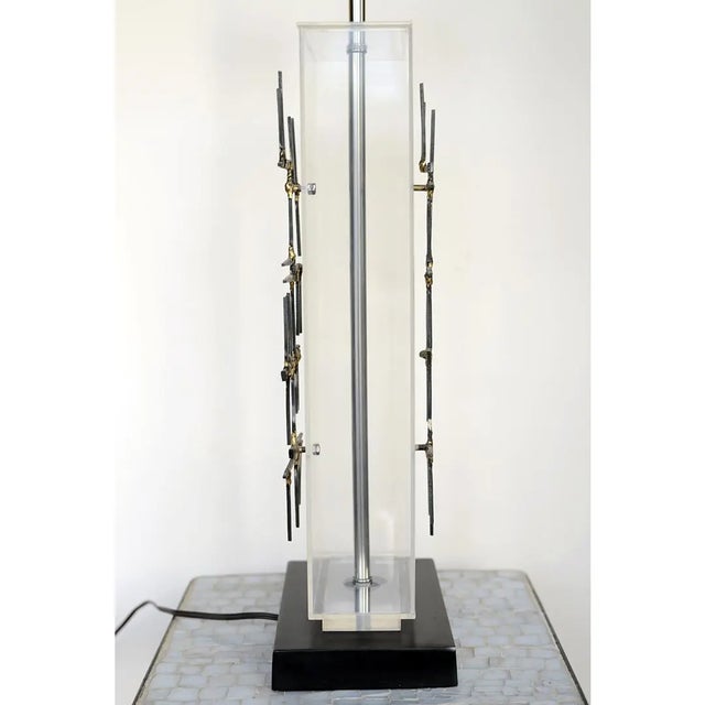 Laurel Lamp Company 1967 Brutalist Laurel Nail & Lucite Table Lamp For Sale - Image 4 of 6