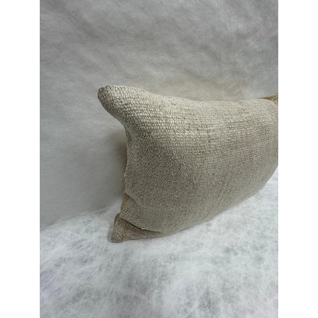 Contemporary Turkish Hemp Pillow Cushion Natural Beige Pillow Cushion Cover 16" x 24" For Sale - Image 3 of 4