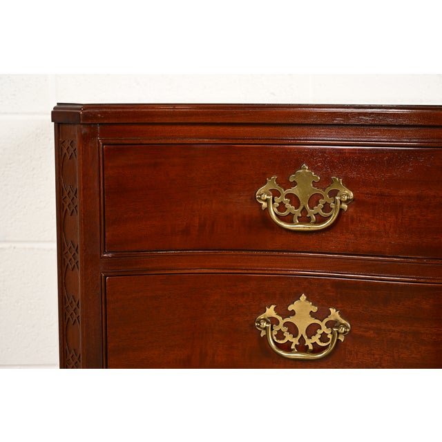 Baker Furniture Historic Charleston Chippendale Carved Mahogany Serpentine Front Dresser Chest For Sale - Image 9 of 13