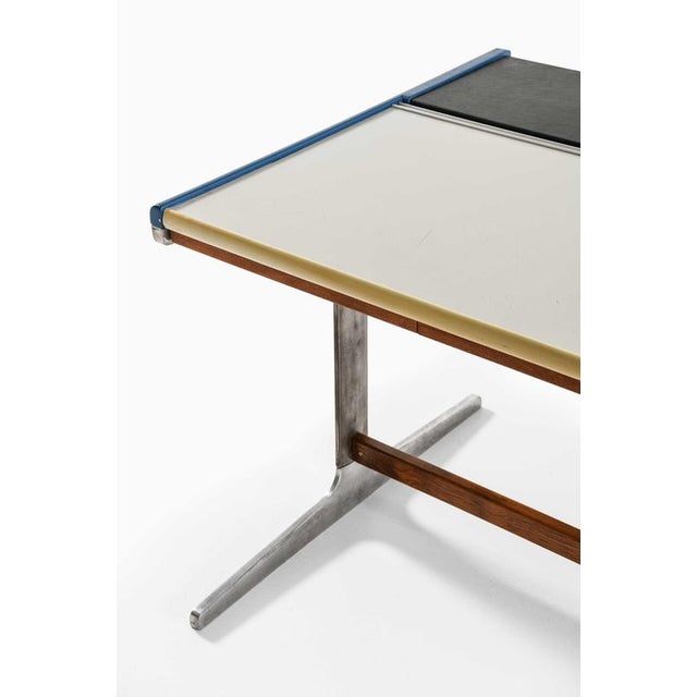 Mid-Century Desk in Aluminum, Lacquer, Laminate and Teak attributed to George Nelson, 1960s For Sale - Image 3 of 11