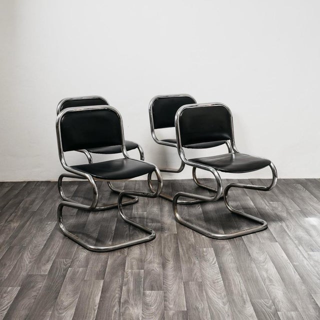 Vintage Chromed Steel Cantilever Chairs, 1970, Set of 4 For Sale - Image 4 of 14