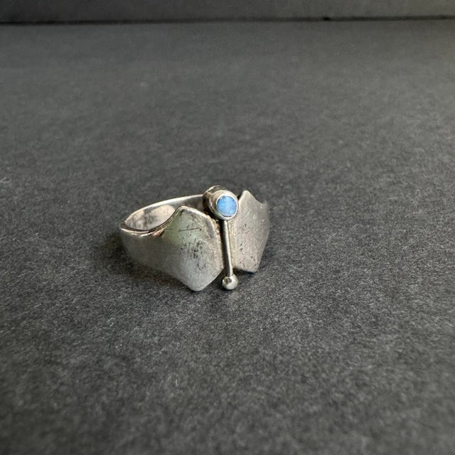 Vintage Opal Sterling Silver Modernist Ring MCM Butterfly Size 7 - 7.5 A fantastic vintage piece with modernist styling....