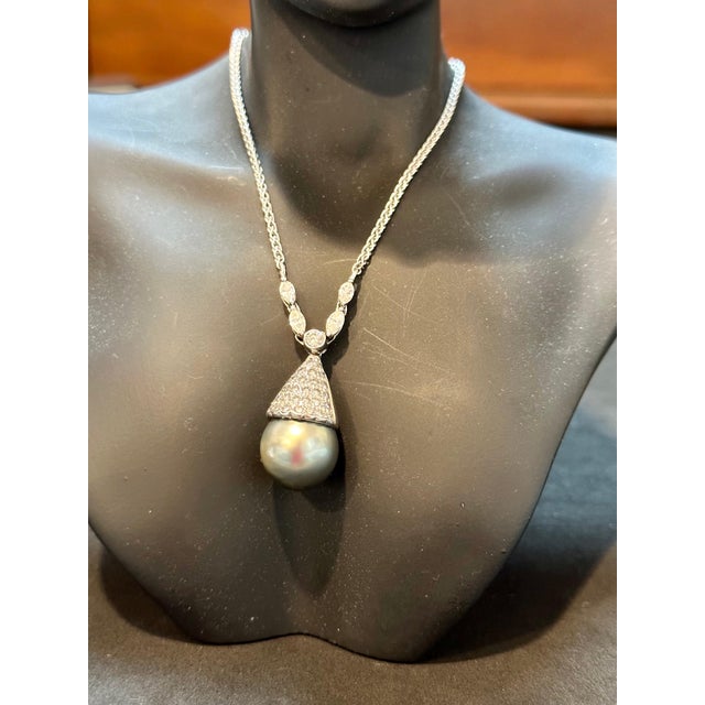 Gemstone 14 Mm Black Round Tahitian Pearl & 2 Ct Diamond 14 Kt Gold Pendant /Necklace For Sale - Image 7 of 8