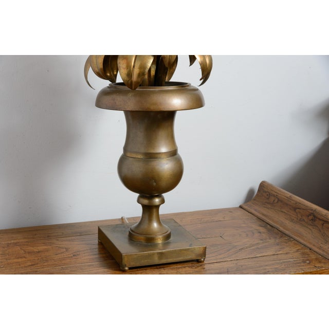 1960s 1960s Neoclassical Style Brass Palm Frond Tole Table Lamp - Pair For Sale - Image 5 of 15