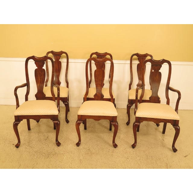 1990s Vintage Harden Furniture Cherry Wood Queen Anne Style Dining Room