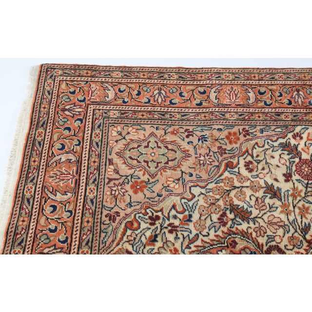 Mid 20th Century Vintage Kayseri Medallion Rug, Hand-Knotted Wool on Cotton -4' X 6' For Sale - Image 5 of 13
