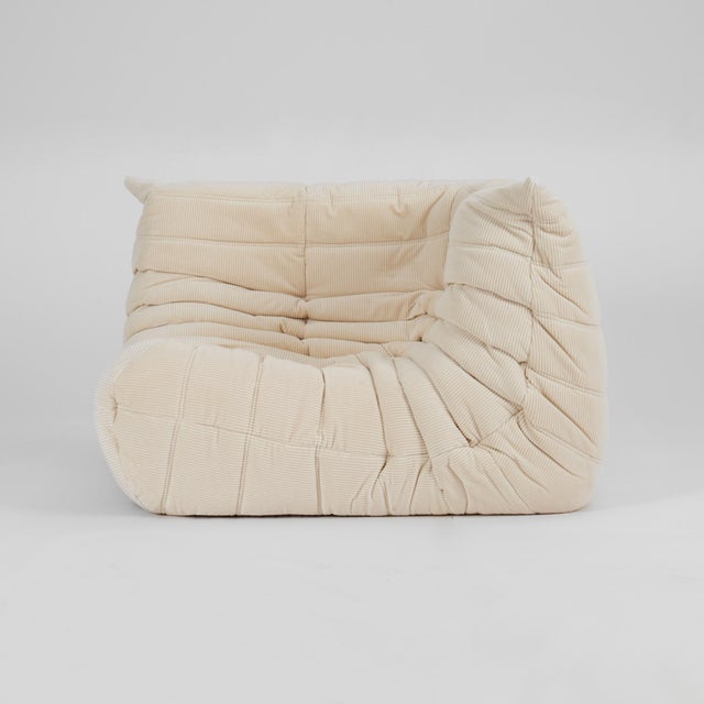 Mid-Century Modern Authentic Ligne Roset Togo Corner Chair & Ottoman in Vanilla Corduroy For Sale - Image 3 of 11