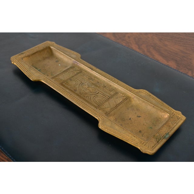 Art Deco Tiffany Studios New York American Indian Pattern Bronze Doré Pen Tray For Sale - Image 3 of 10