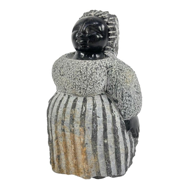 Early 20th Century Shona Stone Woman Sculpture In The Style of Colleen For Sale