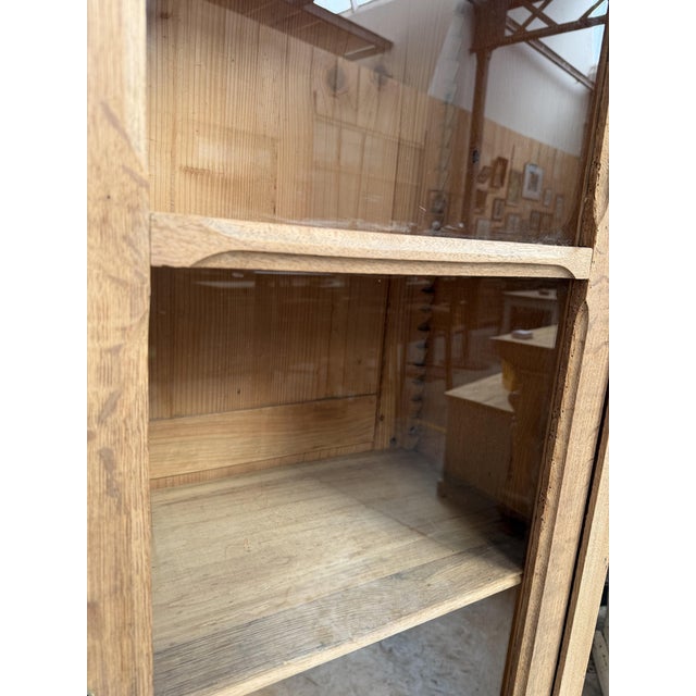 Early 20th Century Oak Display Cabinet For Sale - Image 5 of 10