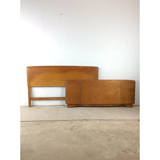 Mid-Century Modern Mid Century Modern Headboard & Footboard by Heywood Wakefield For Sale - Image 3 of 12