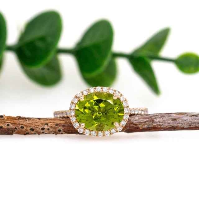 Contemporary Oval 10x8mm Arizona Green Peridot Ring in 14k Solid Gold W Earth Mined Diamonds, Size 6.75 For Sale - Image 3 of 7
