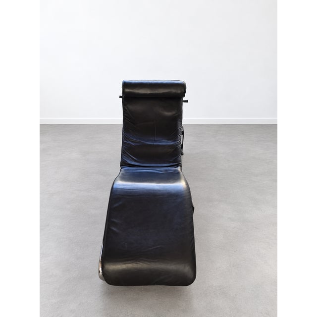 LC4 Chaise Longue Le Corbusier by Le Corbusier for Cassina, 1980s For Sale - Image 6 of 8