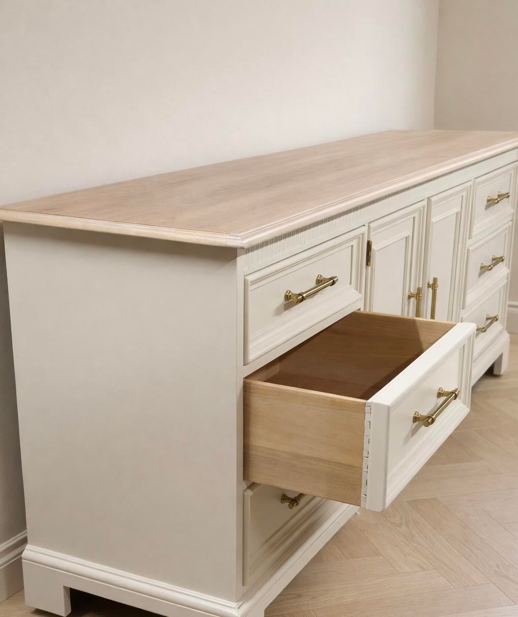 1980s Refinished Drexel Heritage Sideboard – Cream & Natural Wood