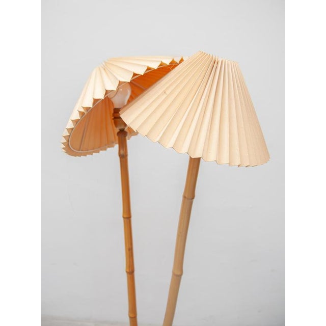 Mid-Century Modern Bamboo Floor Lamp with Yellow Metal Base, 1959 For Sale - Image 6 of 10