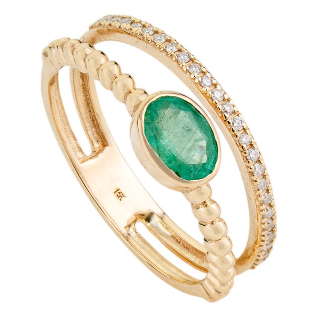 Modern 2.47Ct Emerald & Diamond Double Band Ring in 14k Yellow Gold Size 6 For Sale