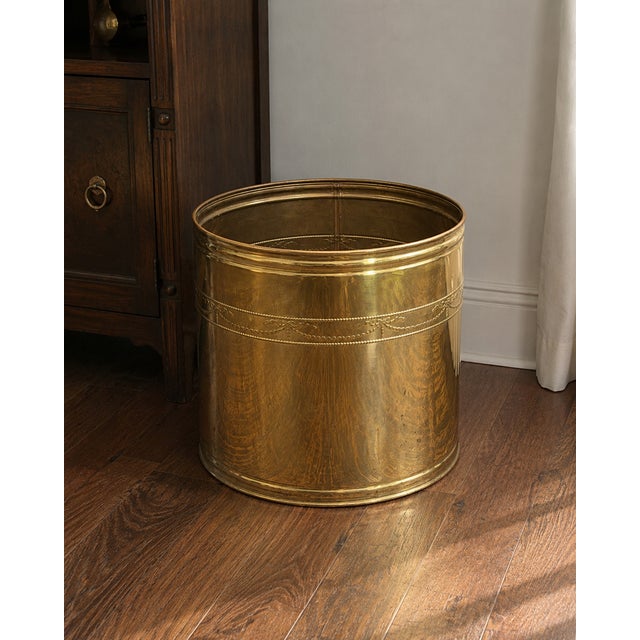 Mid 20th Century Vintage English Oversized Brass Jardinière Cachepot With Bow & Garland Detail For Sale - Image 5 of 14