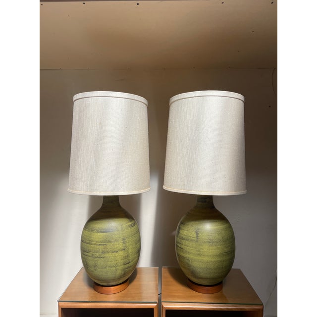 Ceramic 1960s Pair of Mid Century Modern Glazed Olive Green Table Lamps For Sale - Image 7 of 10