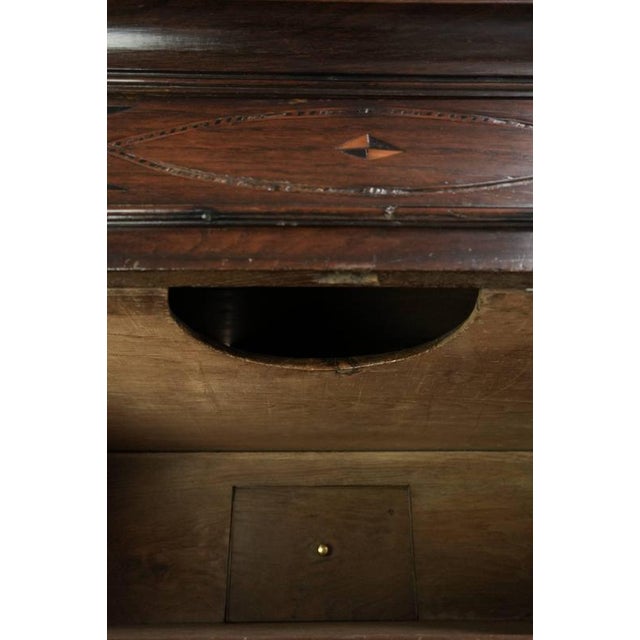 Antique English Chest of Drawers in Oak, 1700s For Sale - Image 14 of 15