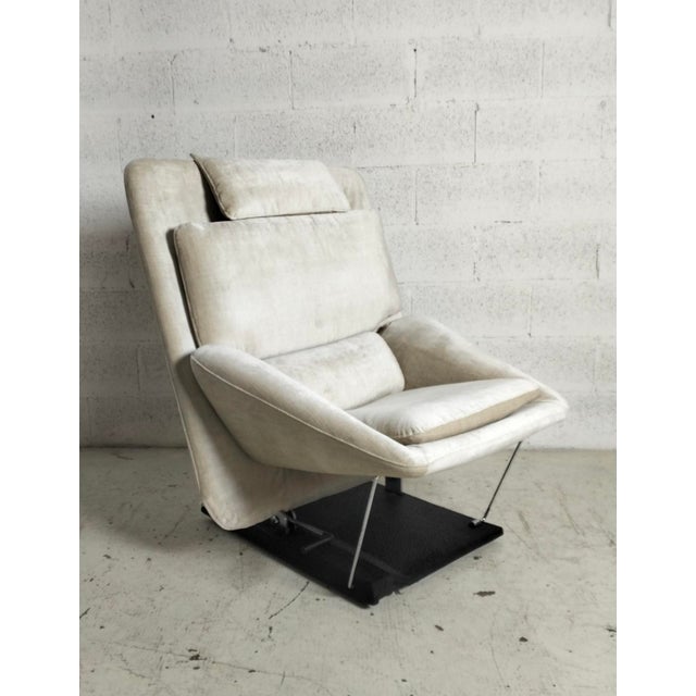 Condition: good condition with some small signs of age and use - the upholstery is new with a small black mark on the...