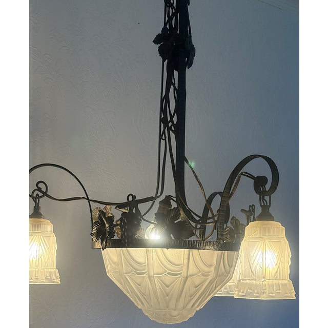 Antique French Art Nouveau Wrought Iron and Glass 4-Light Chandelier, 1930s For Sale - Image 11 of 14