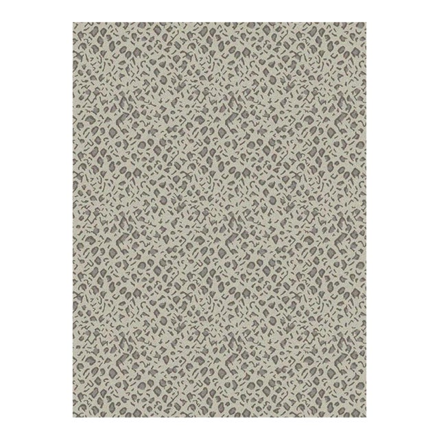 Panthera Spotted Leopard Hand-Looped Area 4' x 6' Rug - Pearl Gray For Sale