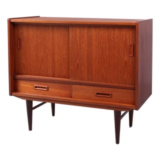 Small Danish Sideboard in Teak from Fristho, 1950s For Sale