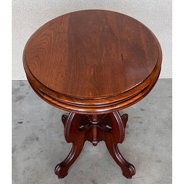 Mid 20th Century Victorian Burr Walnut Inlaid Oval Coffee Table For Sale - Image 4 of 18