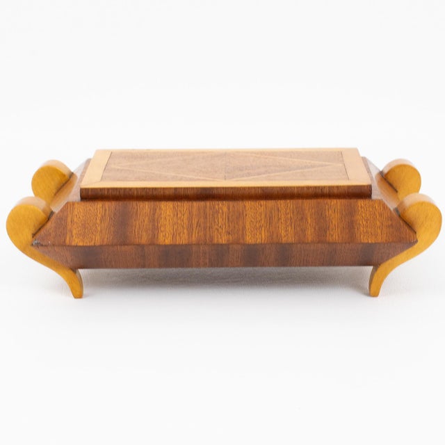 French Art Deco Geometric Marquetry Wood Box, circa 1930 For Sale - Image 4 of 12