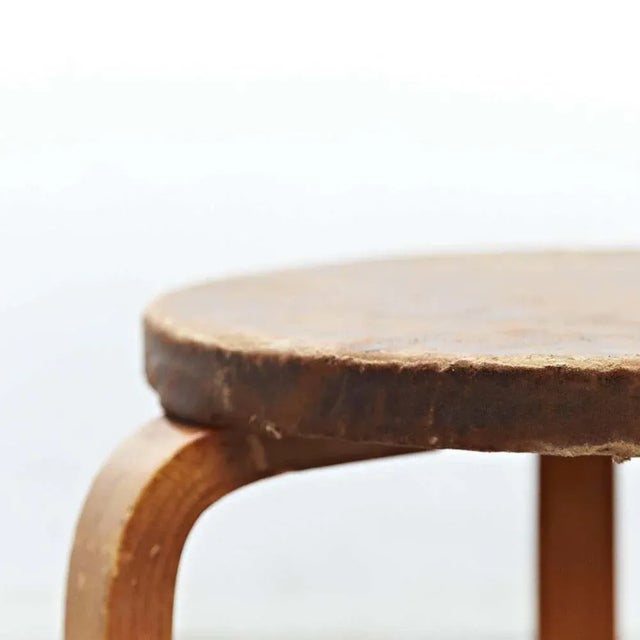 Artek Stool by Alvar Aalto for Artek, 1960 For Sale - Image 4 of 10