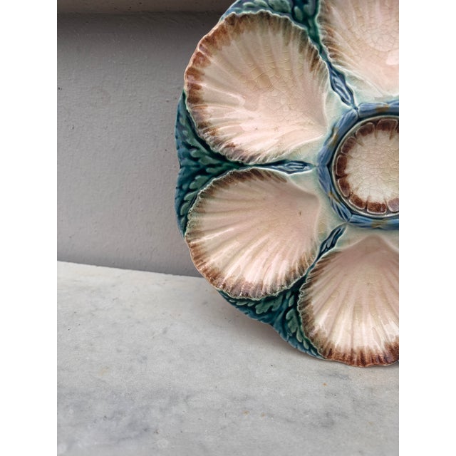 French Majolica Oyster Plate Sarreguemines, Circa 1870 For Sale - Image 3 of 4