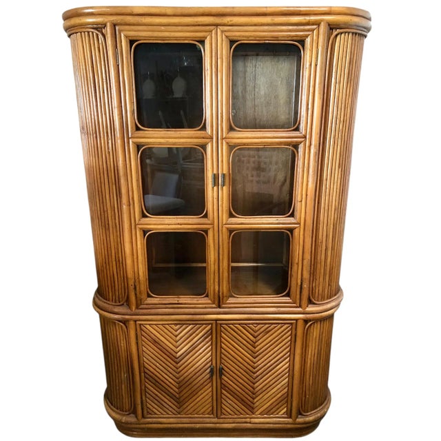 Vintage Split Reed Rattan China Cabinet For Sale - Image 17 of 17