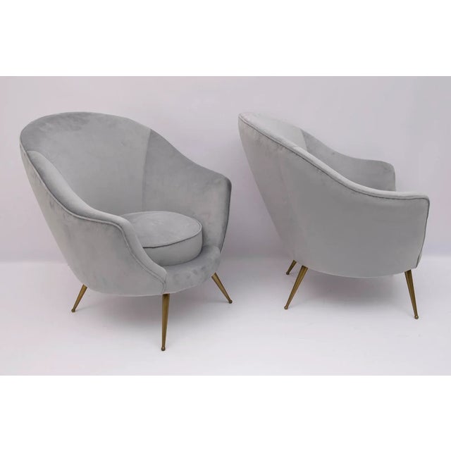 Gray Mid-Century Modern Curved Sofa and Chairs by Federico Munari, Italy, 1950s, Set of 3 For Sale - Image 8 of 18