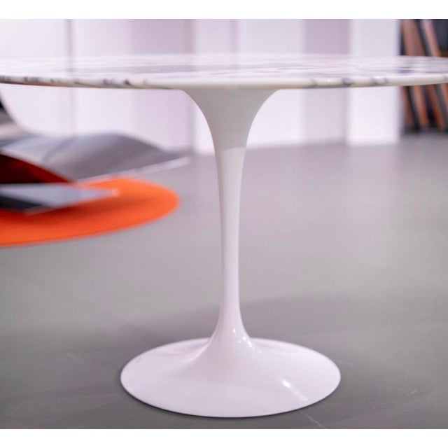 Here i offer the beautiful table by knoll: eero saarinen created an imposing yet minimalist piece of furniture with...
