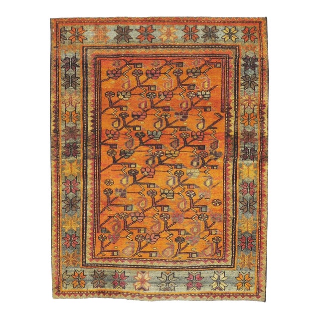 Galerie Shabab Collection Mid-20th Century Persian Malayer Throw Rug For Sale