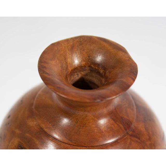 Brown Jim Robbie Signed Tawhai Burr Wood Vase For Sale - Image 8 of 8