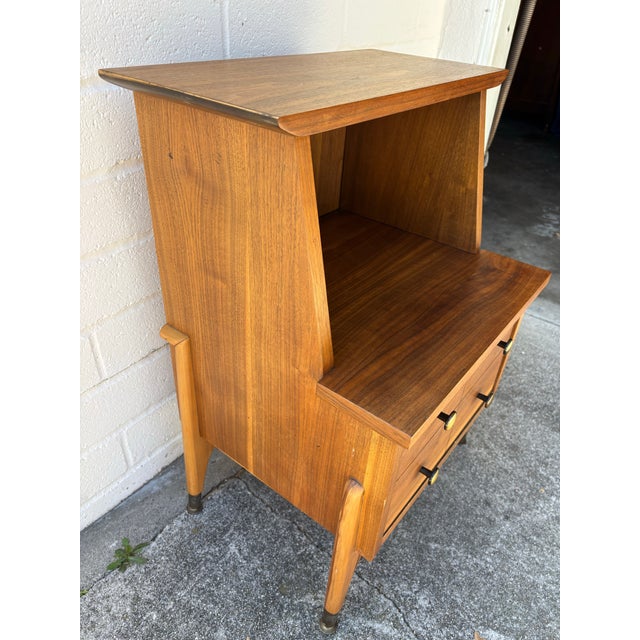Wood Mid-Century Modern McCobb Style Walnut Nightstand / Side Table For Sale - Image 7 of 7