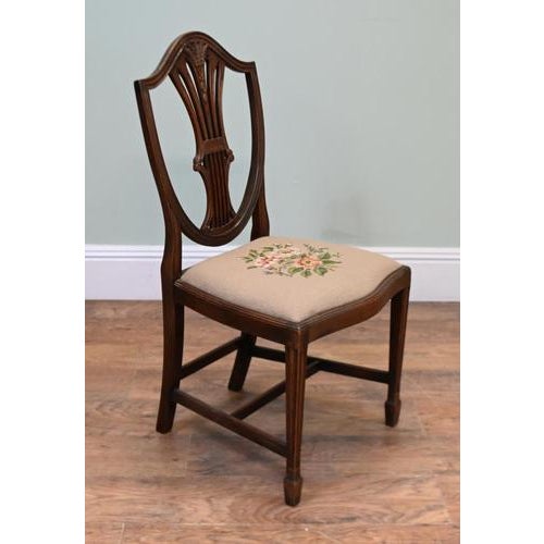 Hepplewhite Mahogany Chair with Shield Back Tapestry Needlework Seat For Sale - Image 3 of 6