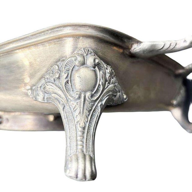 Silver 1940s Styles Mid-Century Modern Silverplate Electric Warming Chafing Dish W/ Floral & Scroll Design by Towle For Sale - Image 8 of 16