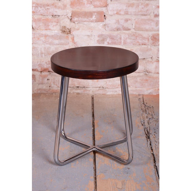 Bauhaus Bauhaus Czech Chrome and Beech Stools from Mücke Melder, 1930s, Set of 2 For Sale - Image 3 of 11