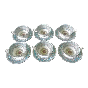Vintage Wedgewood Florentine Pattern Tea/Coffee Cups and Saucers.