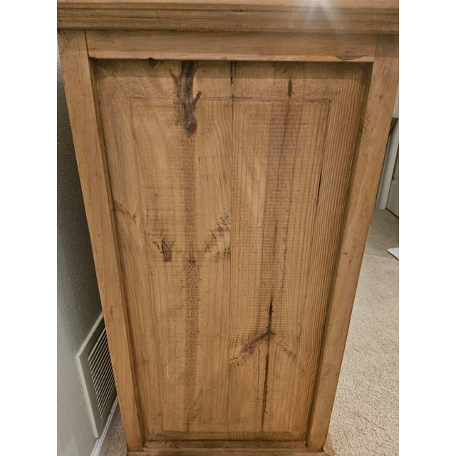 Late 19th Century Rustic Knotty Pine Chest of Drawers For Sale - Image 9 of 18