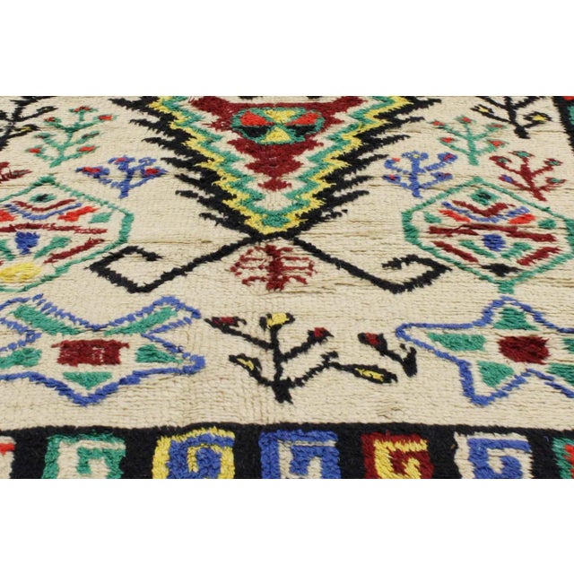 Berber Tribes of Morocco Vintage Moroccan Azilal Rug - 04'07 x 08'09 For Sale - Image 4 of 5