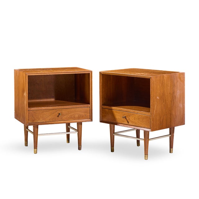 Mid-Century Modern Paul McCobb Style Furnette Mid Century Walnut and Brass Nightstands - Pair For Sale - Image 3 of 11