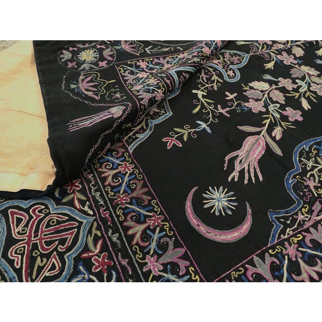 Galerie Shabab Collection Early 20th Century Turkish Flat-Stiched Textile Tapestry For Sale - Image 10 of 10