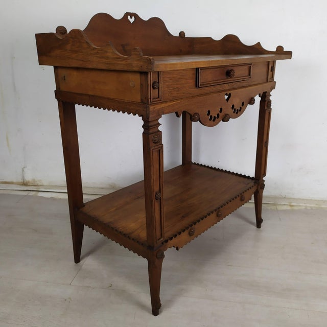 Rustic Folk Art Dressing Table, 1890s, in Good conditions. Designed 1890 to 1919