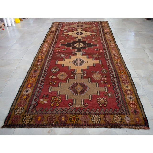 1970s Handwoven Turkish Kilim Rug Tribal Earth Tones Organic Wool Rug - 5′5″ X 12′1″ For Sale - Image 10 of 18