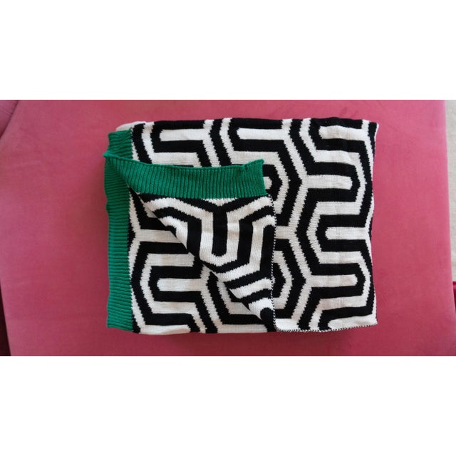 Contemporary Peak & Valley Extra Long Woven Geometric Kelly Green Oversized Throw For Sale - Image 9 of 9